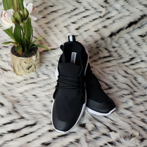 Steve Madden Other - Steve Madden Getcha Black Fashion Shoes Sneakers